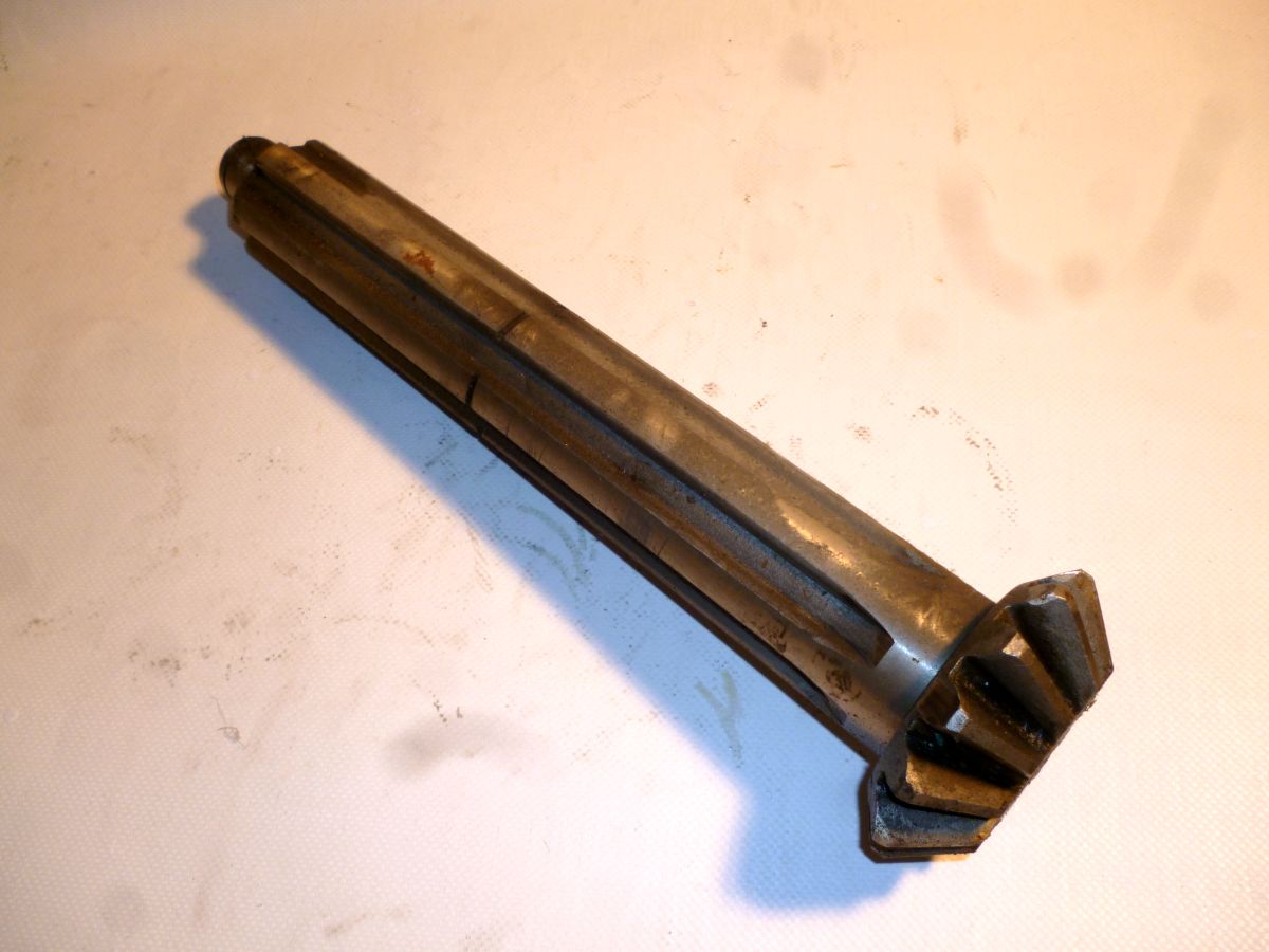 Вал вторичный Т-40  Т25-1701252-Д