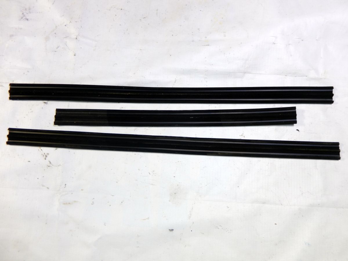 Маз 4370 термос. Стекло лобовое маз 5336. Стекло маз супер. Маз 54323. Капот кабины маз 5440.