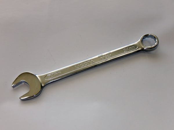 Ключ комбинированный 24 мм
